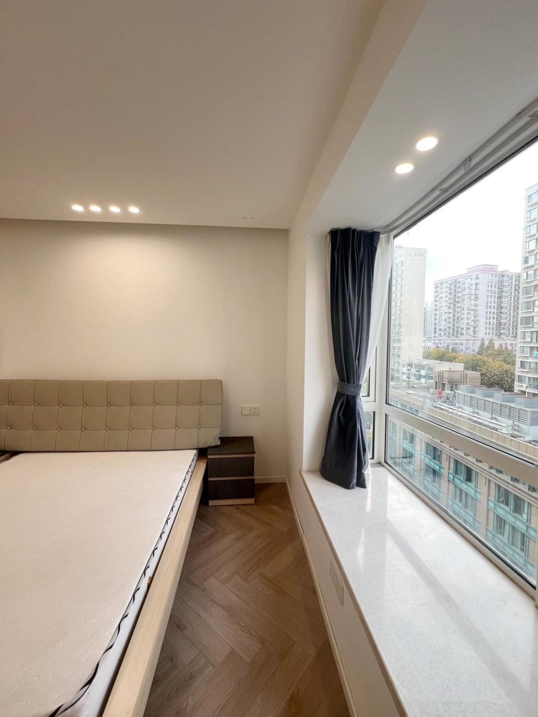 Eastern Hub - Jing'An Temple Branch Art Spacious 3-Bedroom, Sunny House With 2 Balconies Shanghai Exterior photo